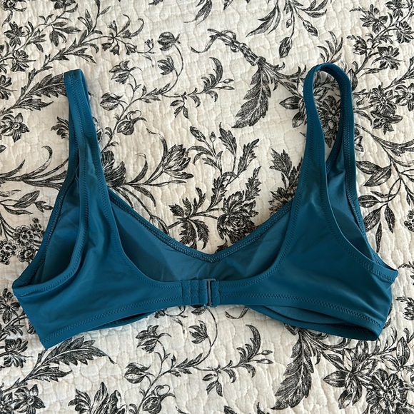 Women’s Aerie Blue Scoop Neck Bikini Top - Picture 2 of 5